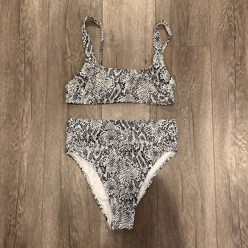 Xharation black and white bikini